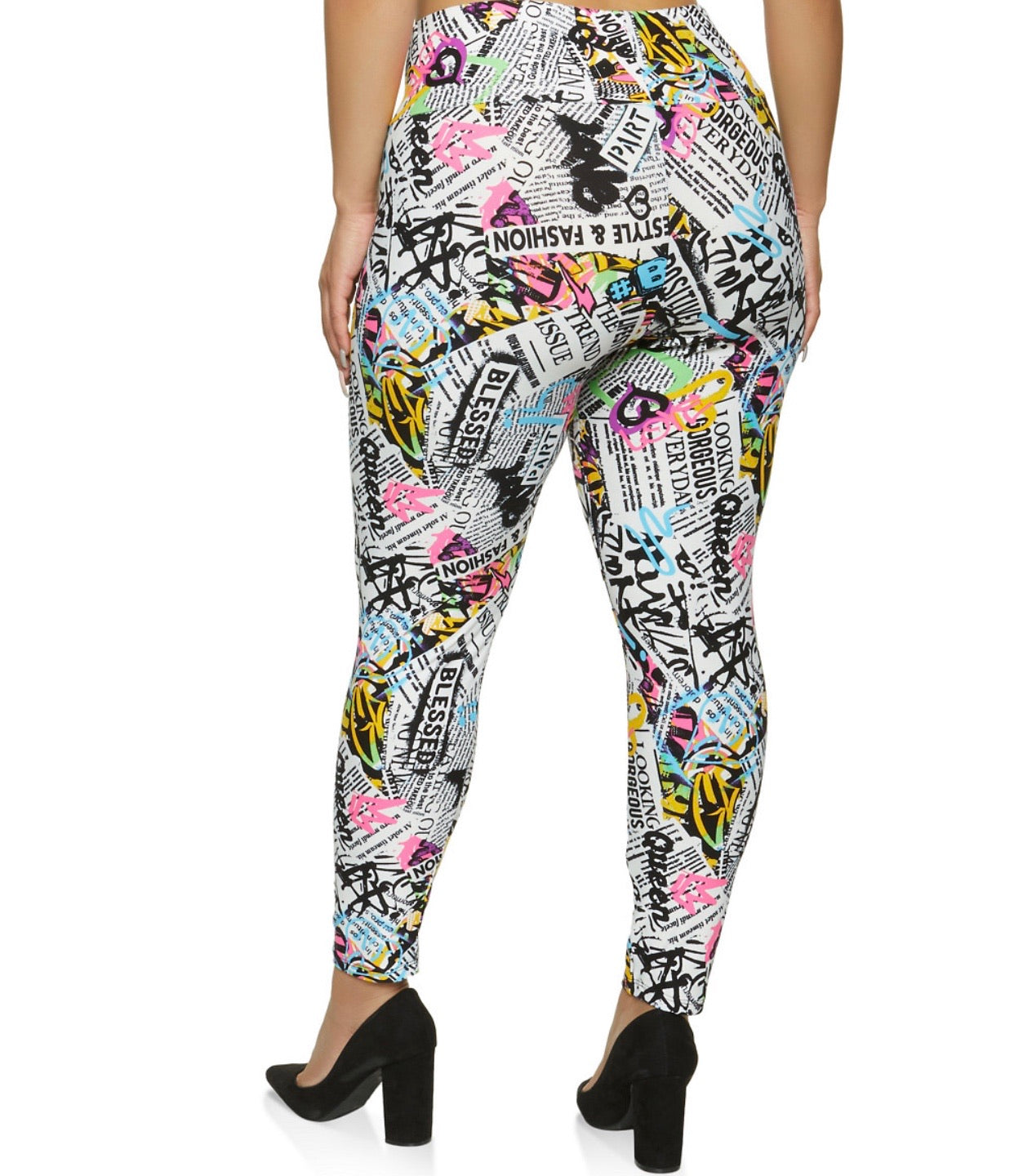 Plus Size Graffiti Print Leggings